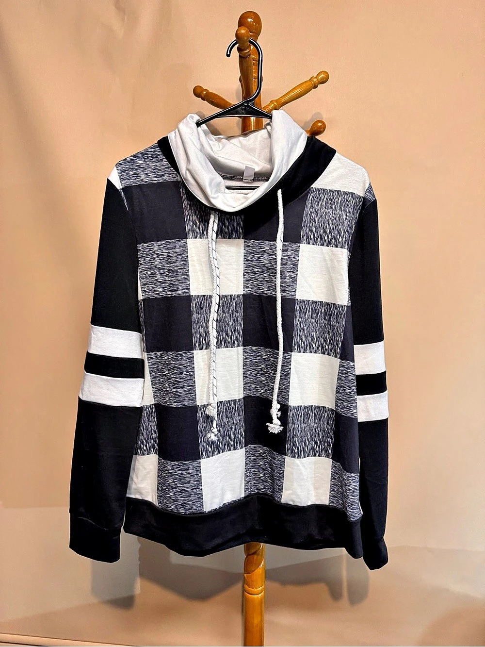 Womenβs Checkered Cowl Neck Top in Black & White Size Medium